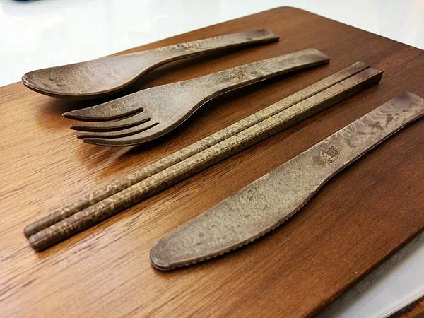 S_8042815254383.jpg S_8042815254383.jpg