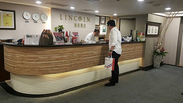 林肯_9210.jpg 林肯_9210.jpg