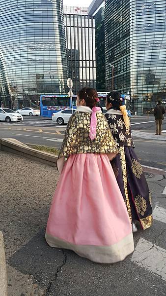 穿搭_171214_0001.jpg 穿搭_171214_0001.jpg