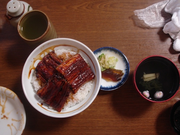 鰻魚丼