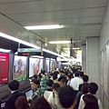 人也很多的澀谷站內