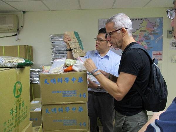 1006外國人_171009_0001 (800x600).jpg