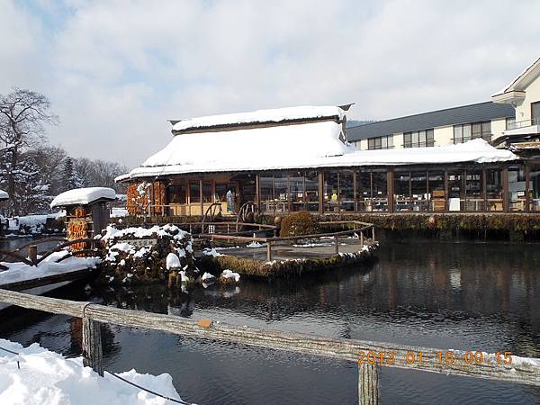 山梨-河口湖忍野八海 06.JPG