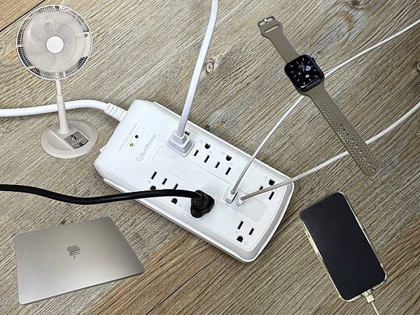 安全延長線推薦｜CyberPower 防突波延長線使用心得，