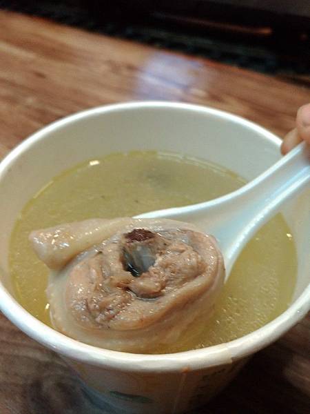 (花蓮)幽靈餐車 深夜食堂大推薦，不過常常很快就售完 這倒是真的