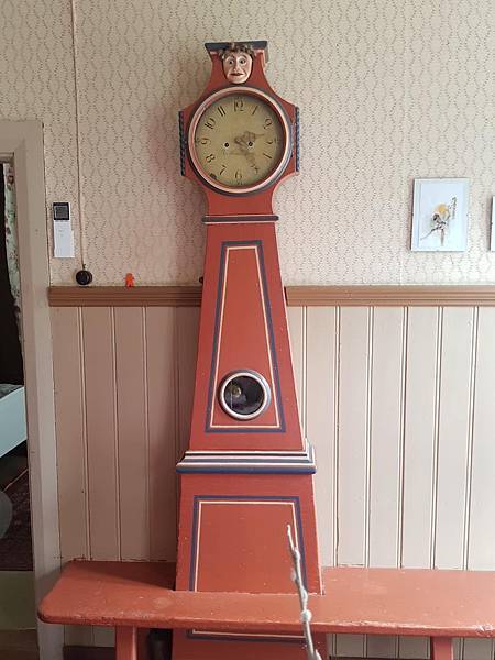 老公家族是芬蘭有名的製鐘師 老公家族是芬蘭有名的製鐘師