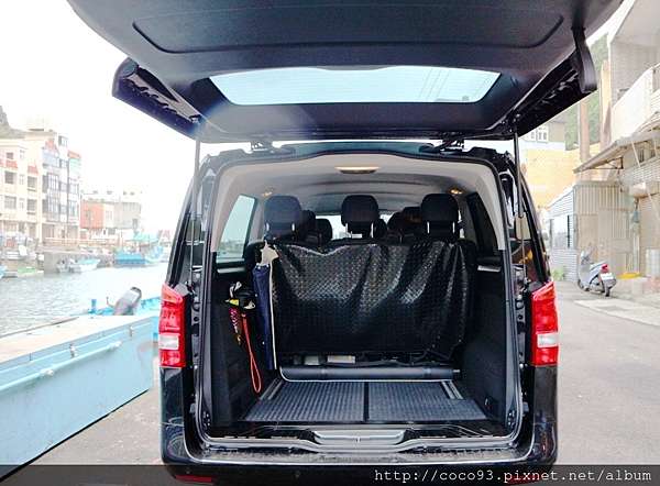 北海岸包車一日遊 Qwc包車 十分瀑布 平溪天燈 鼻頭阿珠老店活海鮮 北海岸 九份 爽坐benz豪華9人座休旅車 輕鬆暢遊東北角 開心天后享樂誌