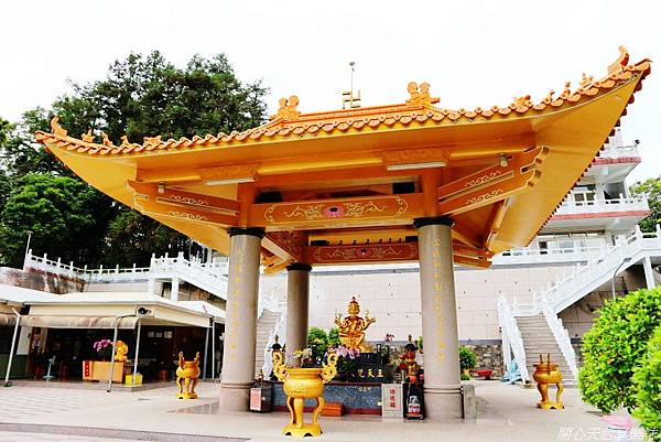 雲林景點,雲林一日遊,古坑,草嶺,持明寺,峭壁雄風,雲嶺之丘,蓬萊瀑布,草嶺十景,步道,登山,三角點,雲海,日出,古道,森林