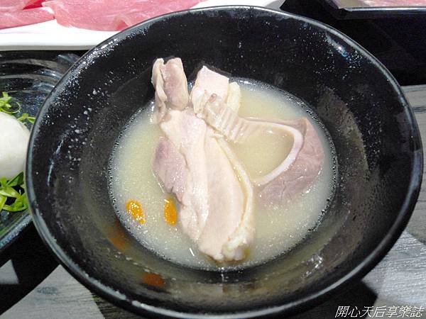 肉多多火鍋-新店民權店 (26).jpg