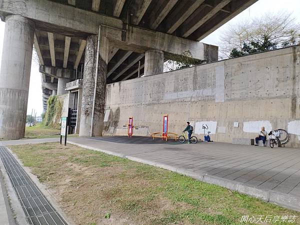 新店溪河濱自行車道 (27).jpg