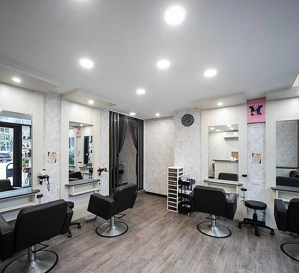 T.work hair salon zola (13).jpg