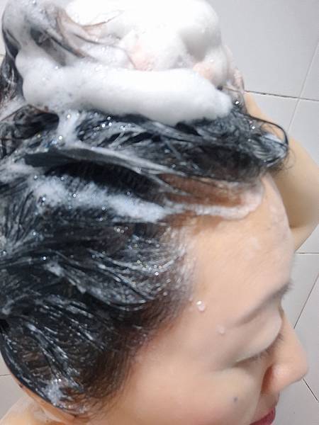 Fées BEAUTÉ賦活養髮髮浴 (11).jpg