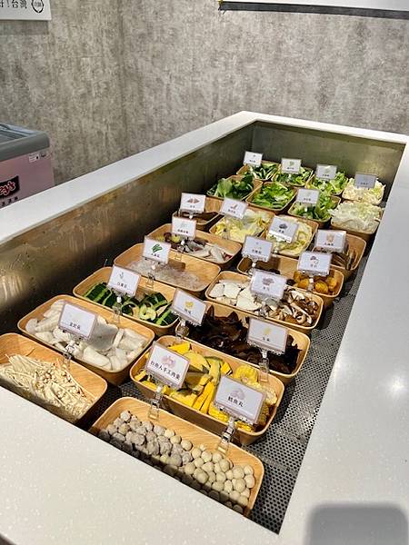 網美風質感鍋物也是寵物友善餐廳桃園藝文特區美食推薦玖圍鍋 網美風質感鍋物也是寵物友善餐廳桃園藝文特區美食推薦玖圍鍋