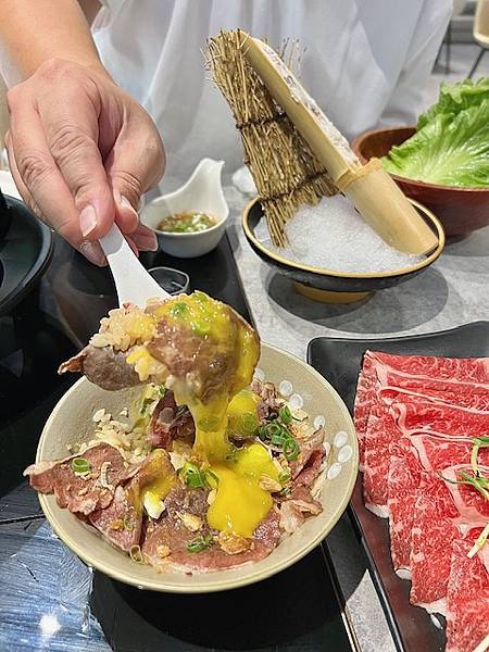 網美風質感鍋物也是寵物友善餐廳桃園藝文特區美食推薦玖圍鍋 網美風質感鍋物也是寵物友善餐廳桃園藝文特區美食推薦玖圍鍋