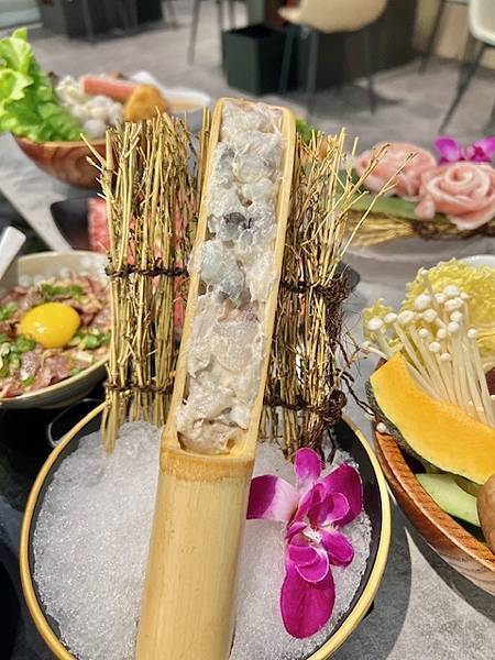 網美風質感鍋物也是寵物友善餐廳桃園藝文特區美食推薦玖圍鍋 網美風質感鍋物也是寵物友善餐廳桃園藝文特區美食推薦玖圍鍋