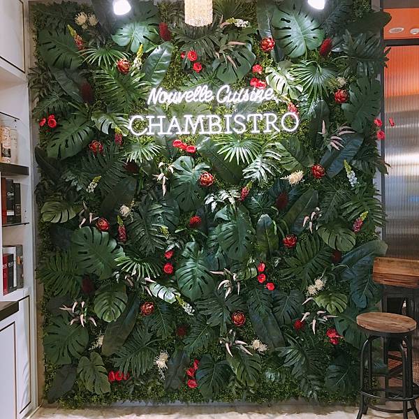 享香檳以另類VIP招待所進駐新光三越A9六樓