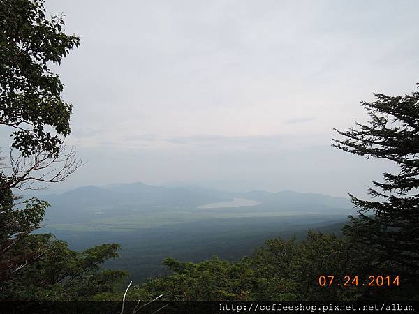 0502-007向外則可鳥瞰富士山腳下滴五湖地區