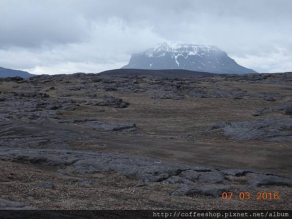 043Herðubreið冰川火山.英文名為table mountain%5C%5C平頂山%5C%5C高约1682米.JPG