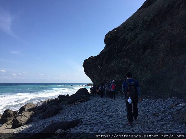 079過了%5C%5C牡丹鼻山涯%5C%5C偶們即將接近此趟旅程滴終點.JPG