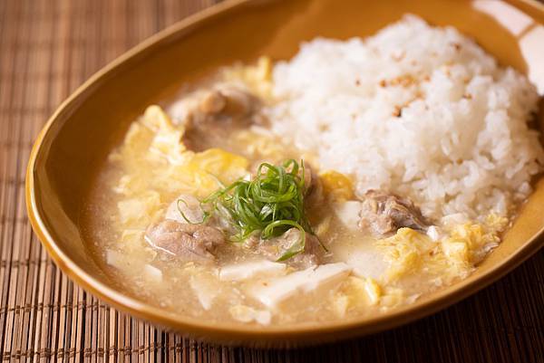 【影音 60秒一道菜】- 雞蛋豆腐雞肉燴飯 - Egg, T