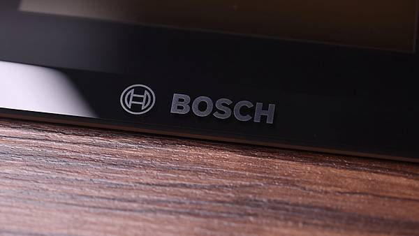 『智慧、美型、大火力』BOSCH Flex IH智慧感應爐，