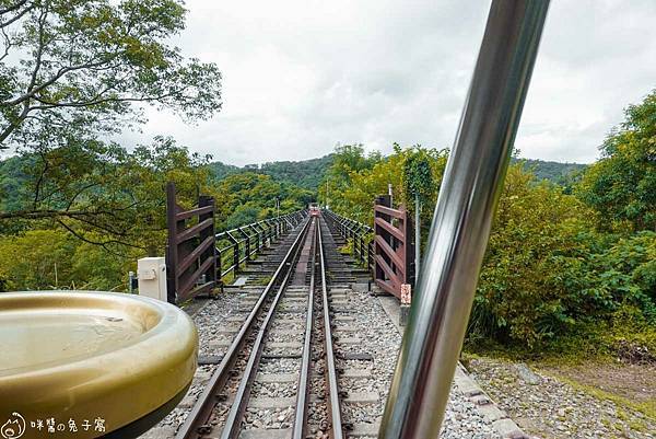 苗栗旅遊。勝興車站 舊山線鐵道電動自行車  懷舊景點小火車之