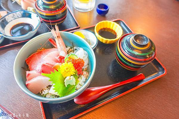 京都美食。松和物産 本店  天橋立車站旁邊的海鮮定食  一樓