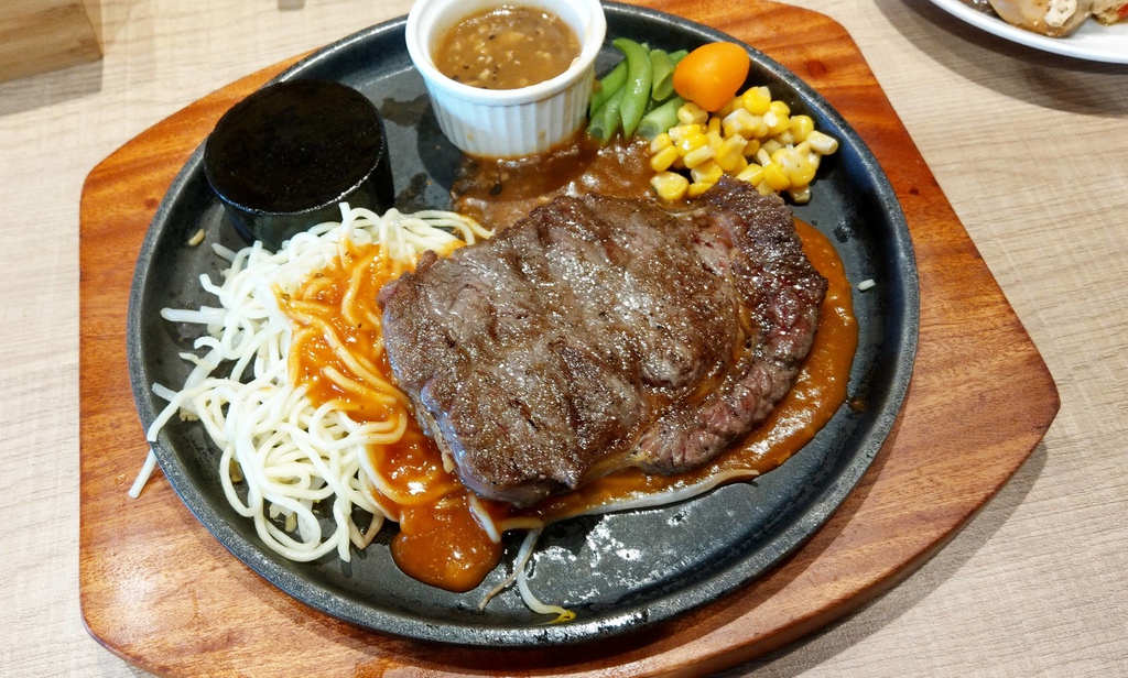 牛室炙燒牛排BEEFHOUSE台中大里店10.jpg