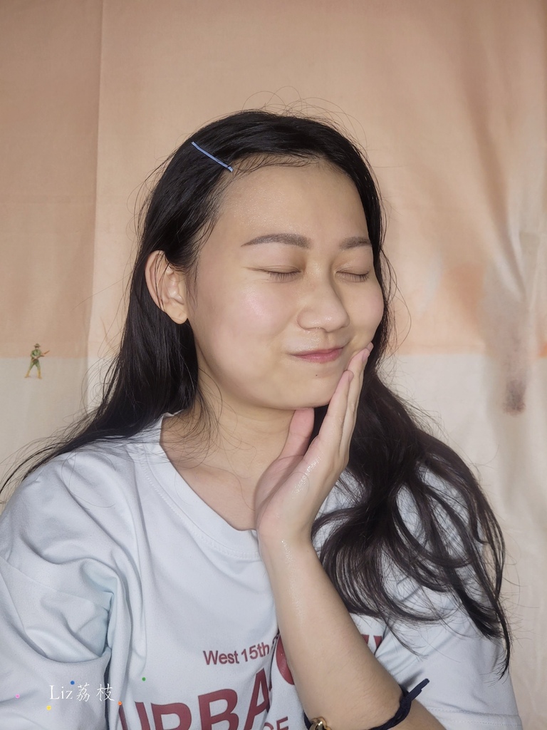 保濕推薦,2021保養品推薦,水凝露,精華液,妝前保養,睡前保養,保濕凝露,精華液推薦,精華液,天然保養品,懶人保養,乳液推薦,濕敷化妝水,保濕化妝水