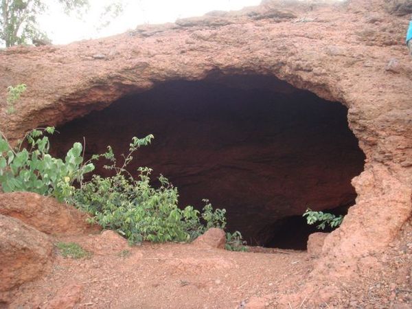 大山洞,聽說可以躲全村的人