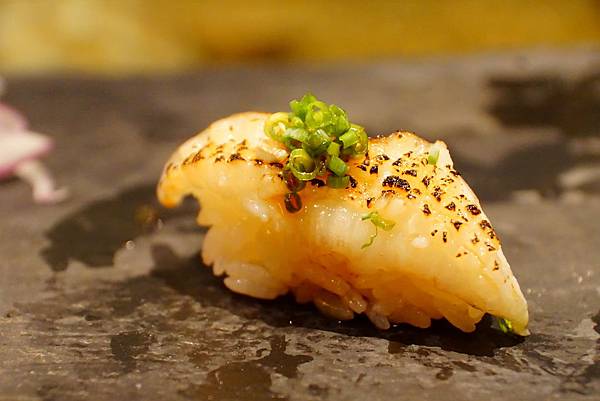 匠壽司 台北中山日本料理握壽司無菜單料理推薦熊本生蠔真鯛島鰺比目魚鰤魚大腹牡丹蝦黑鮪魚大腹利尻海膽根室市馬糞海膽