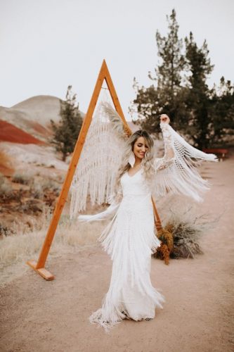 robe de mariée boho avec franges