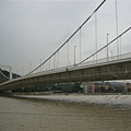 多瑙河上的一座橋