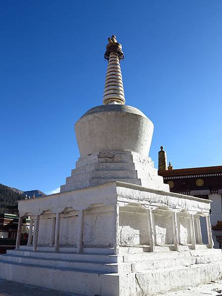 xiahe 24