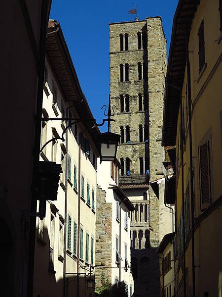 Arezzo 9