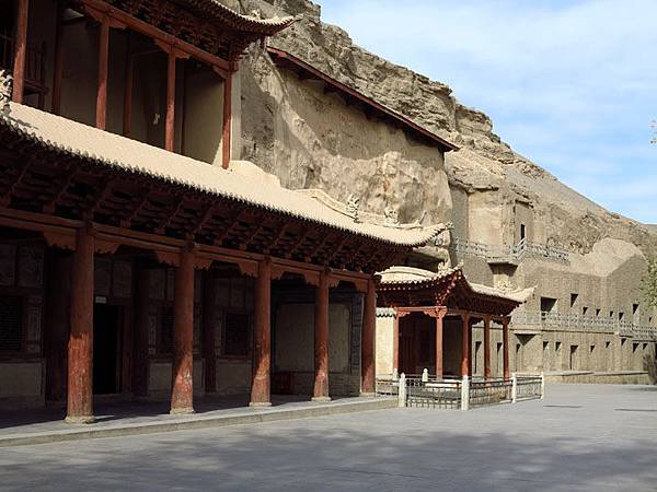 Dunhuang 7b