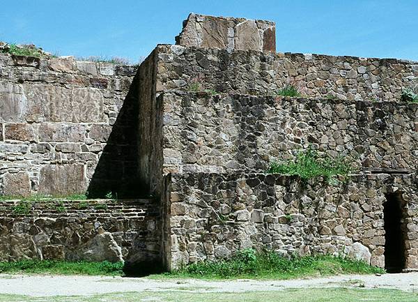 Monte Alban 2.jpg