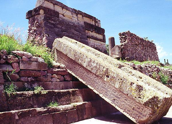 Mitla 3.JPG