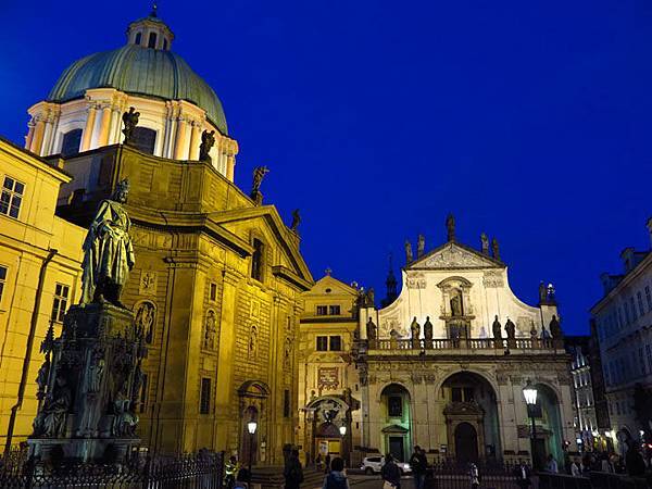 Prague o1.JPG