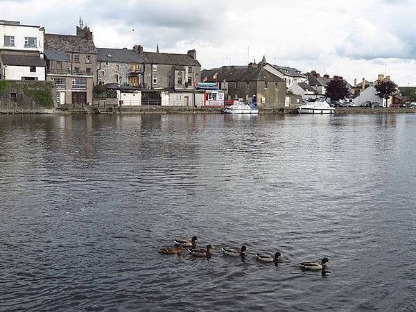 Athlone d5.JPG Athlone d5.JPG