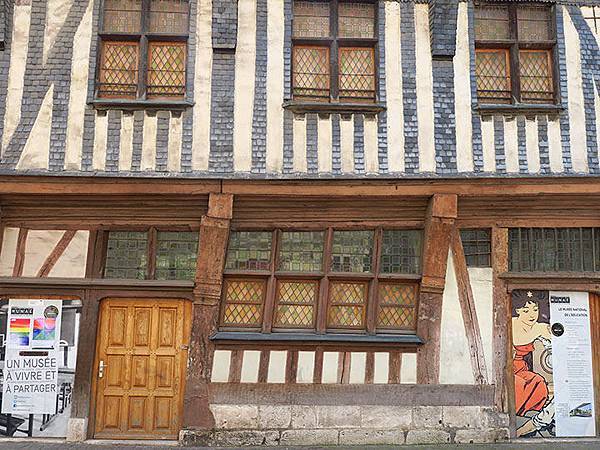 Rouen g6.JPG Rouen g6.JPG