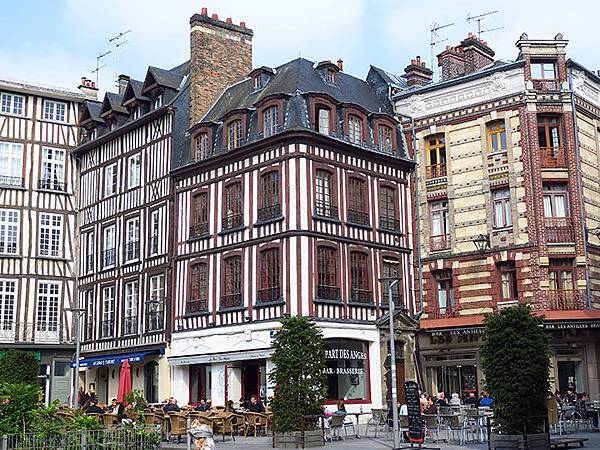 Rouen g3.JPG