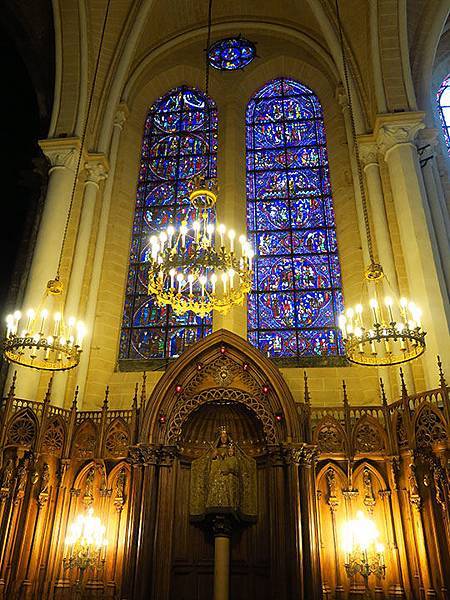 Chartres d2.JPG Chartres d2.JPG