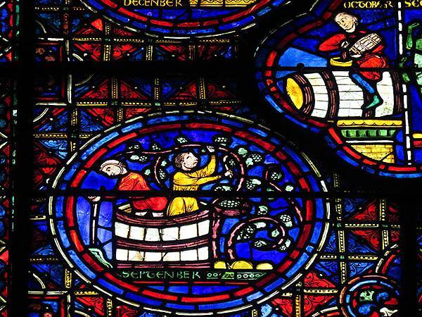 Chartres e8.JPG Chartres e8.JPG