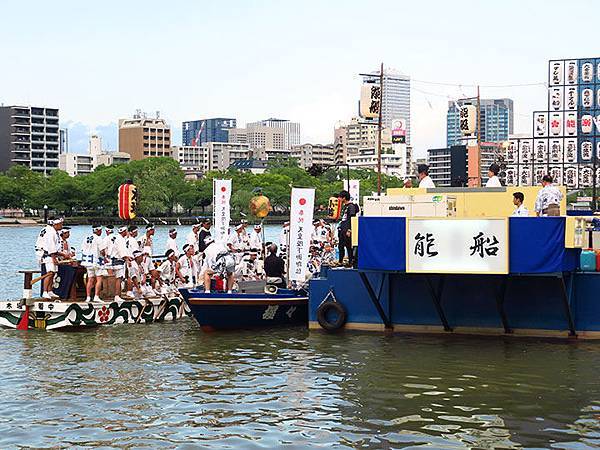 Tenjin Matsuri e3.JPG