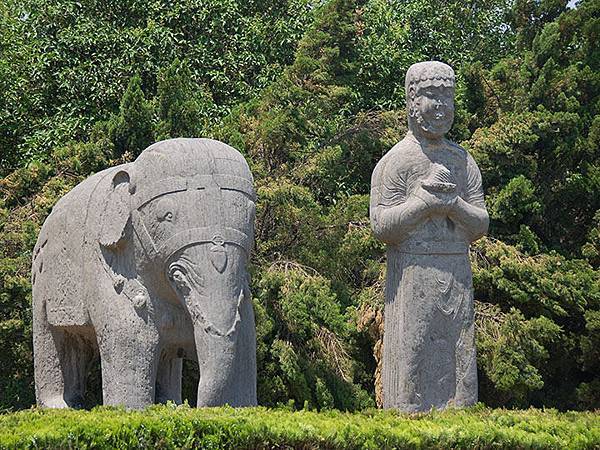 Gongyi b2.JPG Gongyi b2.JPG