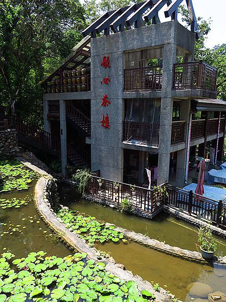 Lion head d3.JPG Lion head d3.JPG