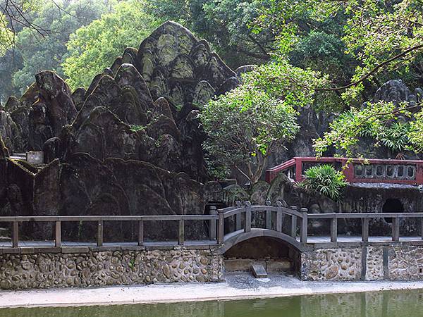 Banqiao d2.JPG Banqiao d2.JPG