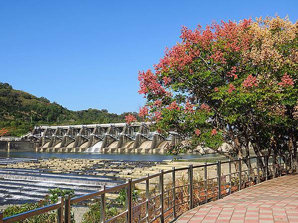 Fengyuan h3.JPG Fengyuan h3.JPG