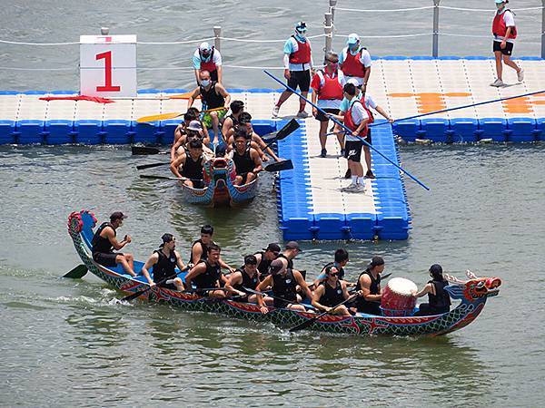 Dragon Boat b1.JPG